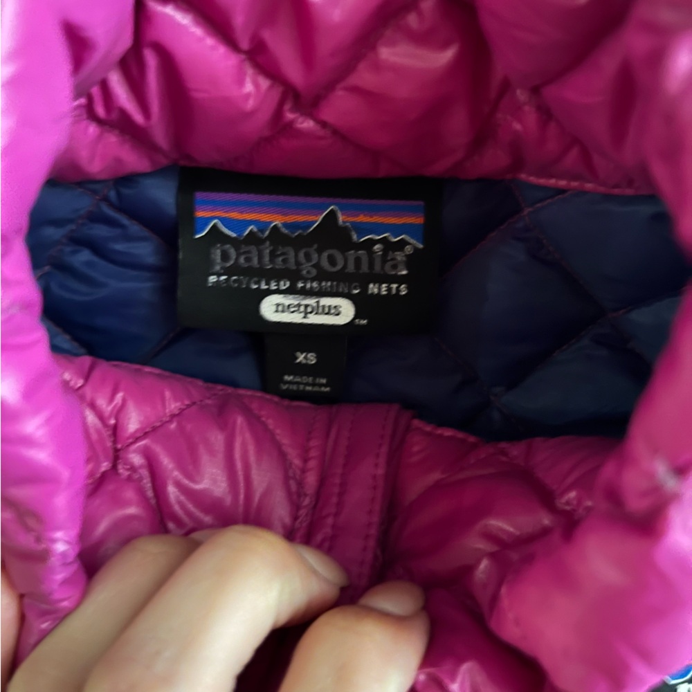 Patagonia AlpLight Down Jacket Packable Amaranth Pink - NEW XS - Picture 4 of 5